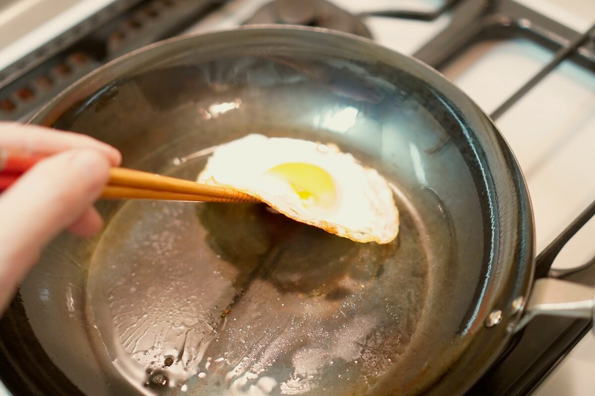 リバーライト「極JAPAN」フライパンで目玉焼き